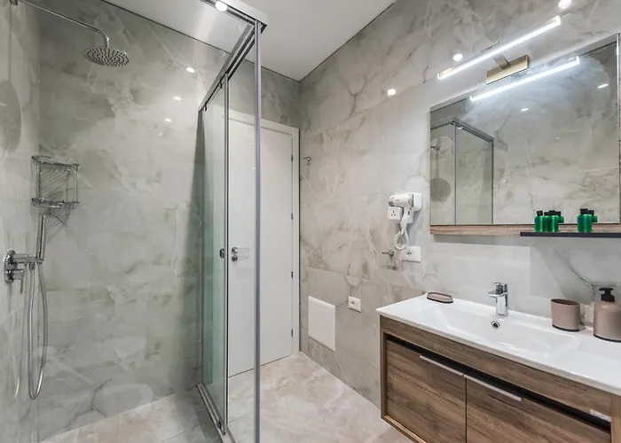 Adriatic Seaview Luxury By Ps Apartmanhotel 3*