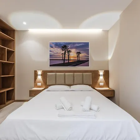 Апарт-отель Adriatic Seaview Suites By Premium Selection 3*