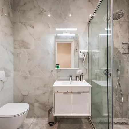 Adriatic Seaview Suites By Premium Selection Дуррес