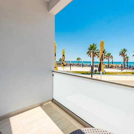 Adriatic Seaview Suites By Premium Selection Дуррес
